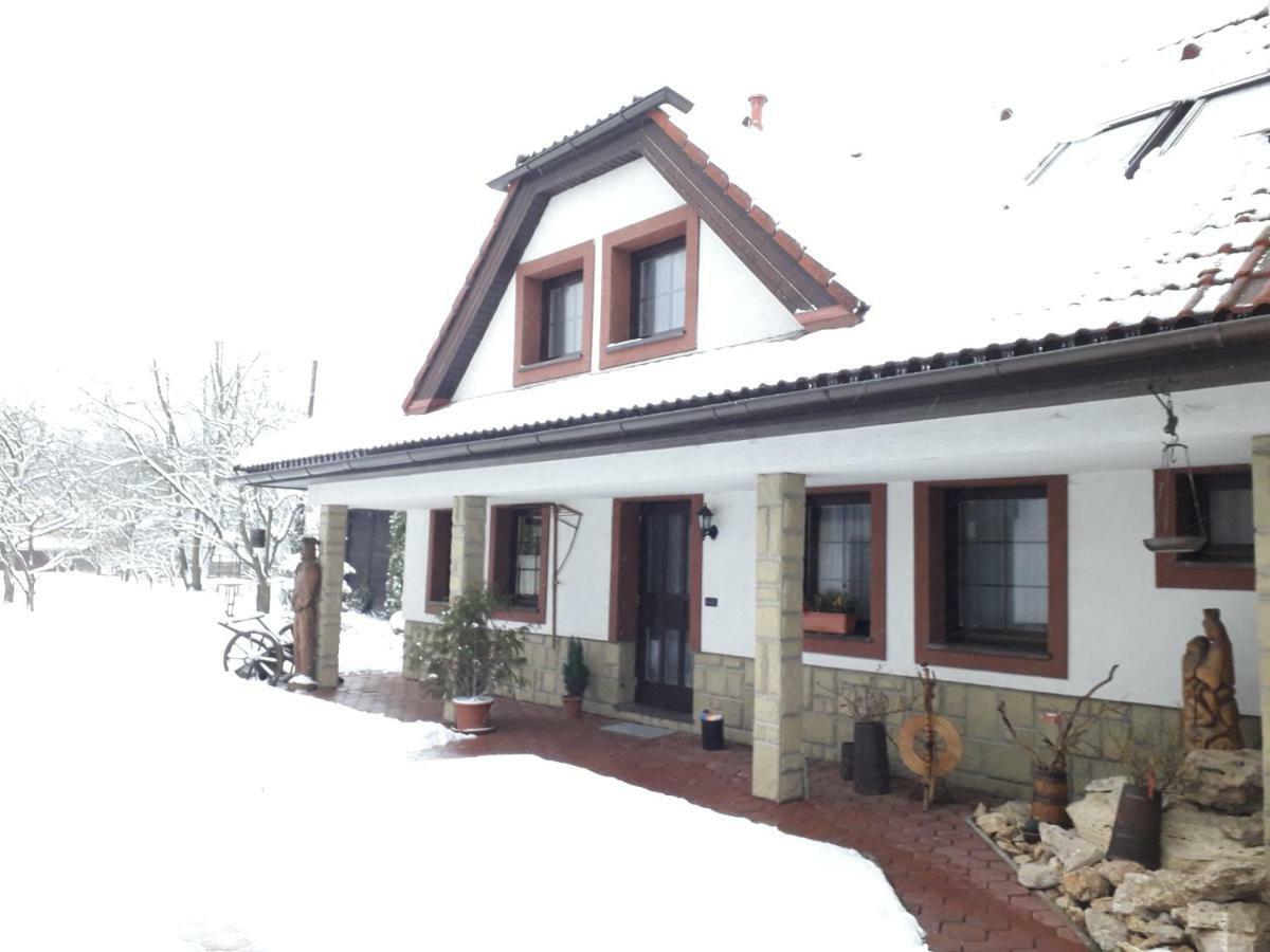 Apartman Kristina Ivachnova 49 Bešeňová Екстериор снимка