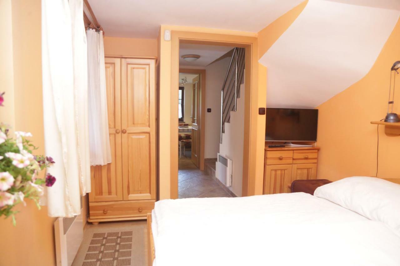 Apartman Kristina Ivachnova 49 Bešeňová Екстериор снимка